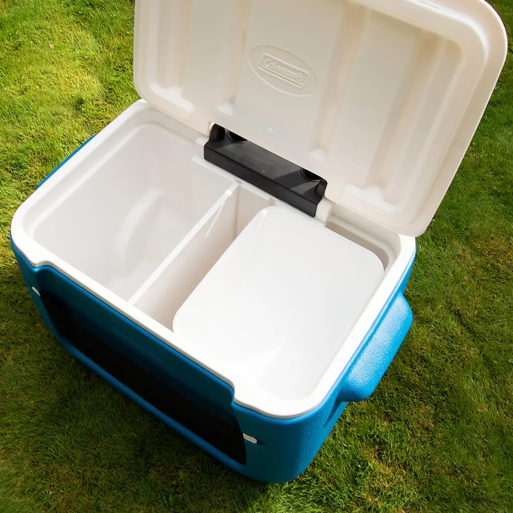 Coleman Kühlbox "50 QT Polylite Wheeled Mesh" – Bild 6