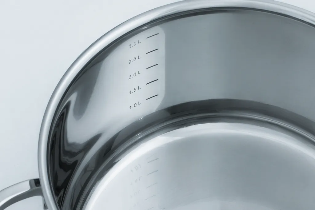 GSW Kochtopf-Set Alara 14 Tlg., Edelstahl Rostfrei 18/8, Glas, Bratentopf Mit Glasdeckel ø Ca. 20 X H 11,0cm / Fleischtopf Mit Glasdeckel ø Ca. 16 X H 10,0cm / ø Ca. 20 X H 12,0cm / ø Ca. 24 X H 14,0cm / Bratpfanne Mit Glasdeckel ø Ca. 24 X H 6,0cm / Servierpfanne ø Ca. 28 X H 7,0cm / Stielkasserolle ø Ca. 16 X H 8,0cm / Milchtopf ø Ca. 14 X H 12,5cm / Dämpfeinsatz Ca. 20 X H 10,0cm