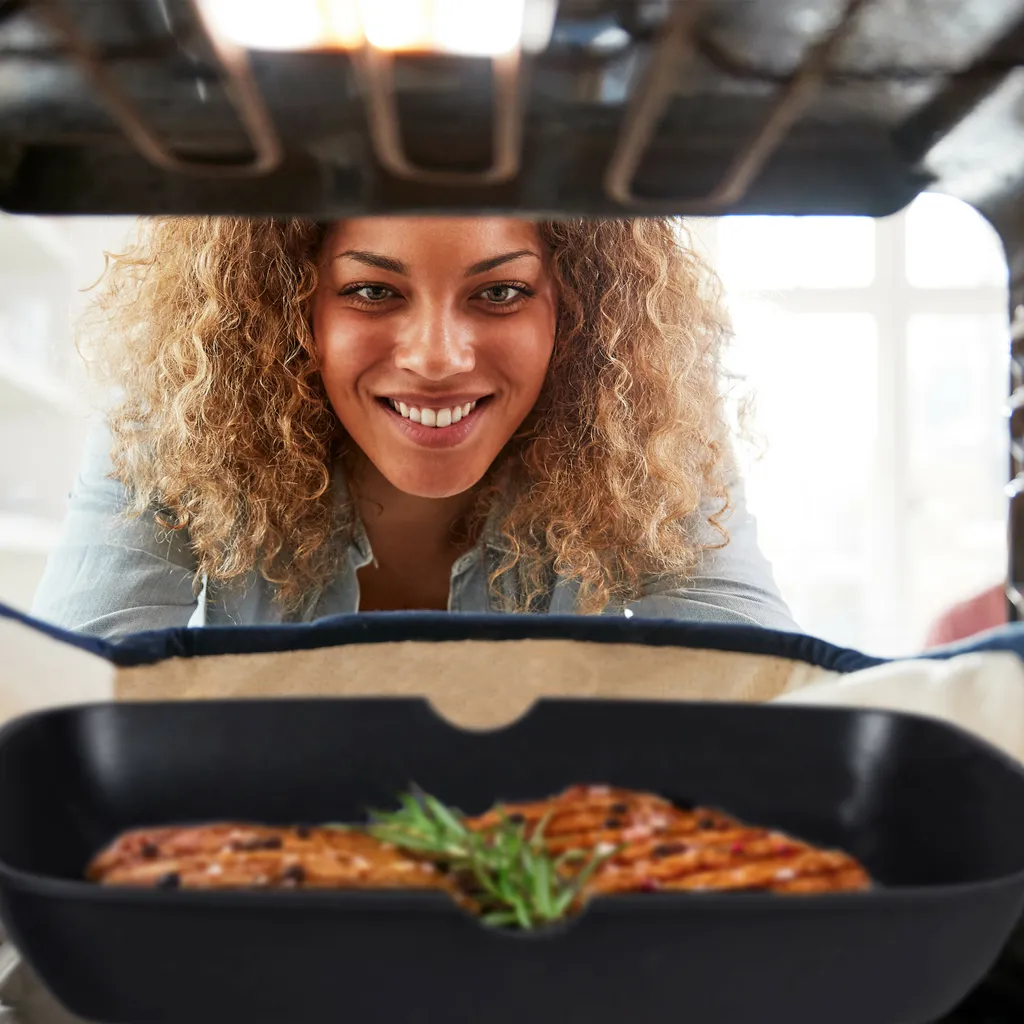 Relaxdays Grillpfanne Mit Holzgriff – Bild 3